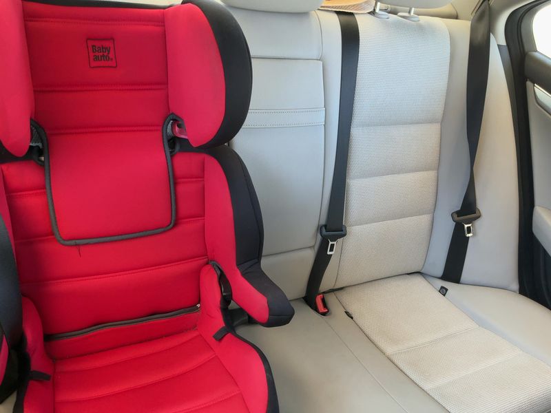 Mercedes-Benz C-Klasse C 220 CDI BlueEfficiency Avantgarde 2011 – снимка 19