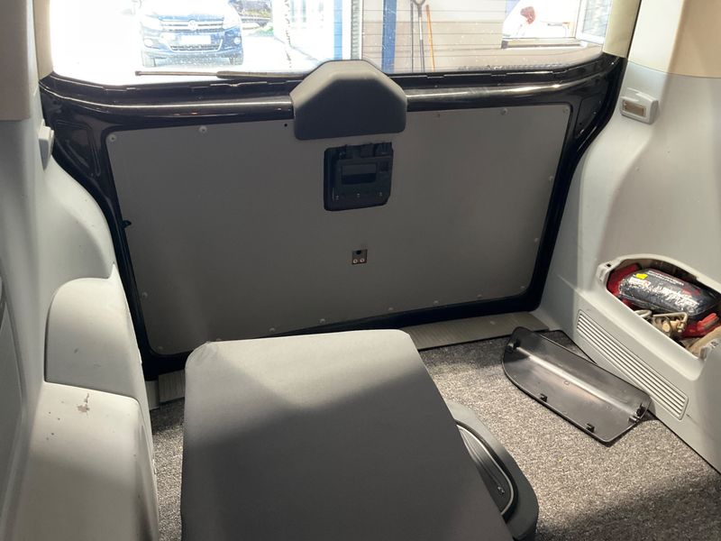 Volkswagen T5 Multivan 2.5 TDI 2007 – снимка 33