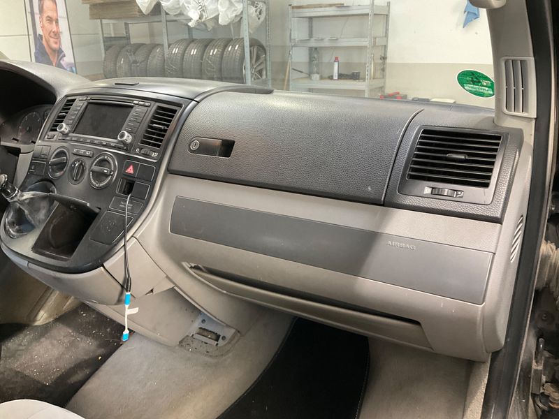 Volkswagen T5 Multivan 2.5 TDI 2007 – снимка 27