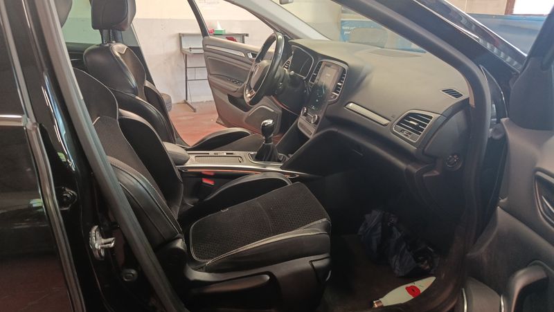 Renault Megane 1.5 dCi Energy Intens 2017 – снимка 16