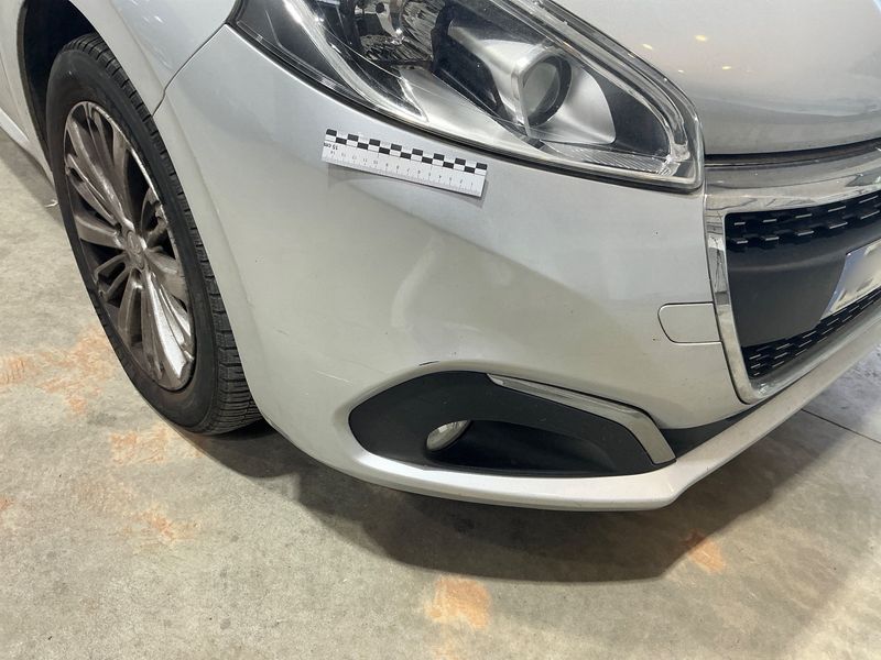 Peugeot 208 1.2 PureTech Allure 2016 – снимка 34