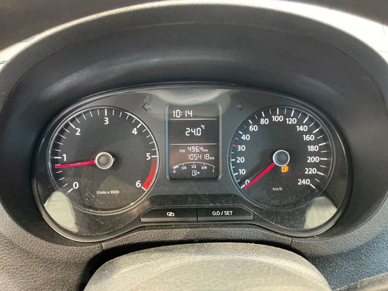 Volkswagen Polo 1.6 TDI Trendline BlueMotion Tech 2011 – снимка 19