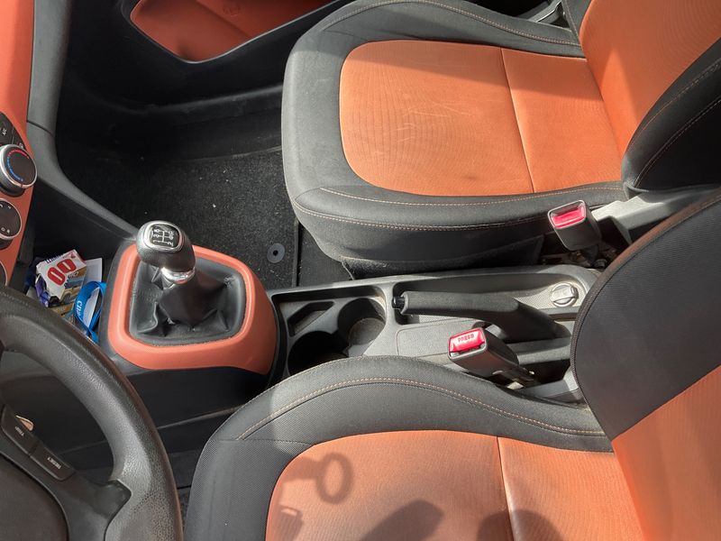 Hyundai i10 1.0 Login 2016 – снимка 27
