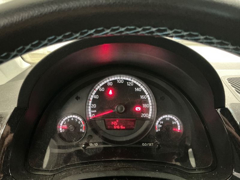 Volkswagen up! 1.0 Cup up! 2014 – снимка 18