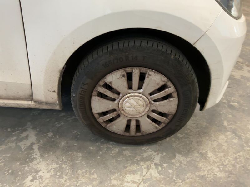 Volkswagen up! 1.0 Cup up! 2014 – снимка 11