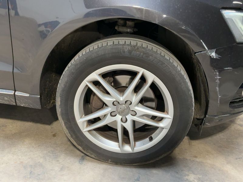 Audi Q5 3.0 V6 TFSI quattro Avus 2012 – снимка 11