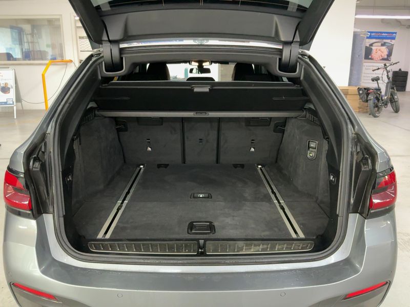 BMW 5er 530d Mild-Hybrid xDrive M Sport 2020 – снимка 16