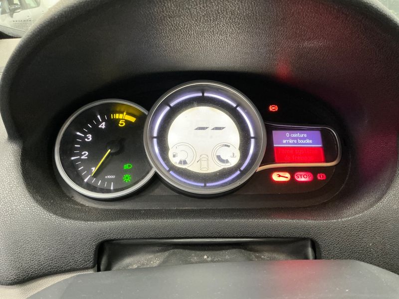 Renault Megane 1.5 dCi Expression Pro 2010 – снимка 4