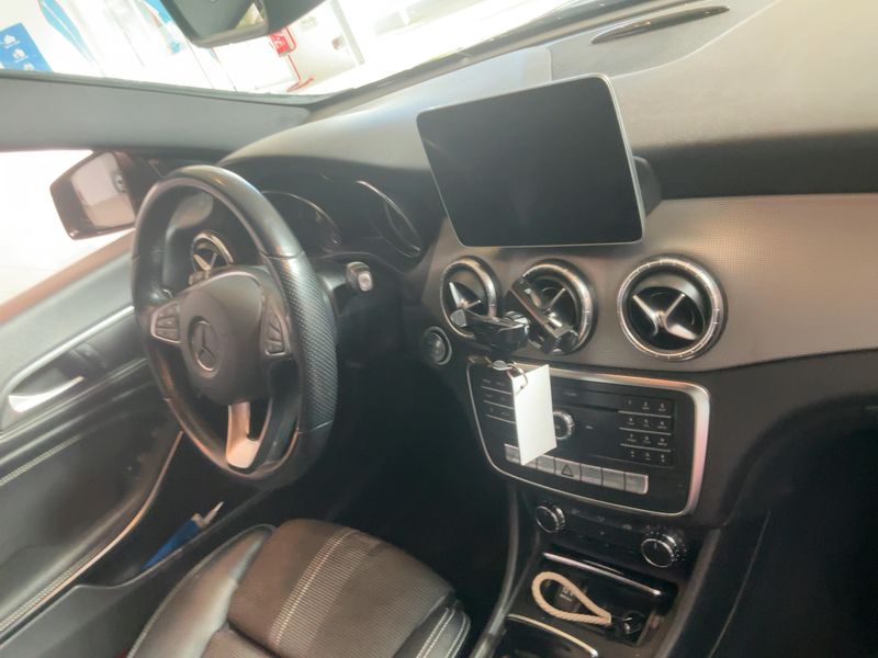 Mercedes-Benz CLA-Klasse CLA 200 Shooting Brake Urban 2018 – снимка 17