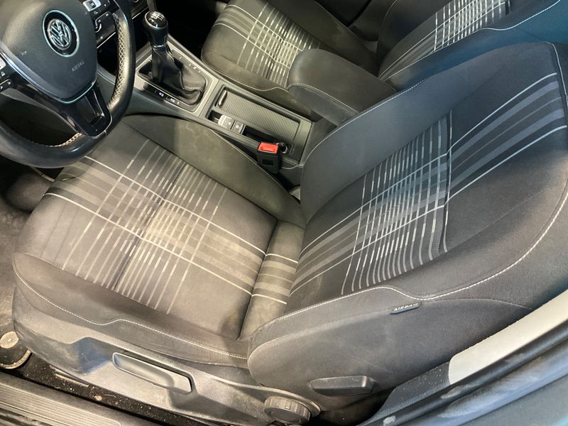 Volkswagen Golf VII 2.0 TDI Lounge 4Motion BlueMotion Tech 2015 – снимка 41