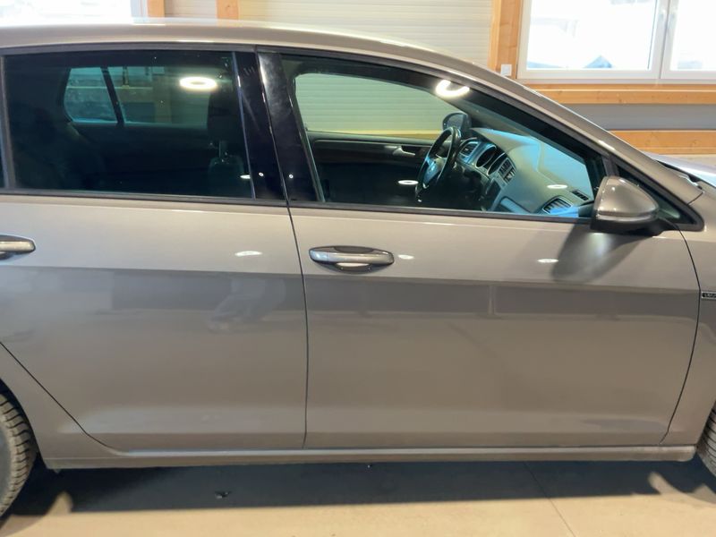 Volkswagen Golf VII 2.0 TDI Lounge 4Motion BlueMotion Tech 2015 – снимка 10