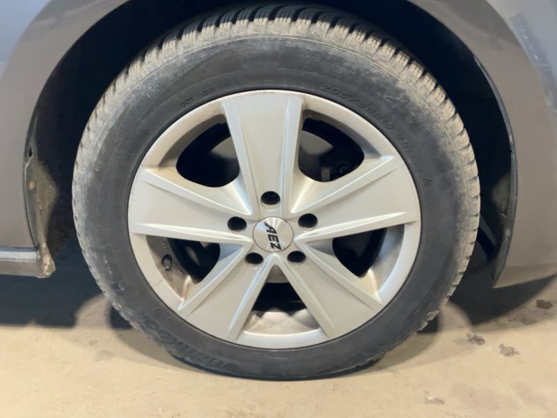Volkswagen Golf VII 2.0 TDI Lounge 4Motion BlueMotion Tech 2015 – снимка 11