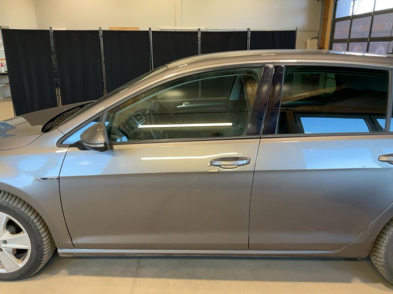 Volkswagen Golf VII 2.0 TDI Lounge 4Motion BlueMotion Tech 2015 – снимка 4