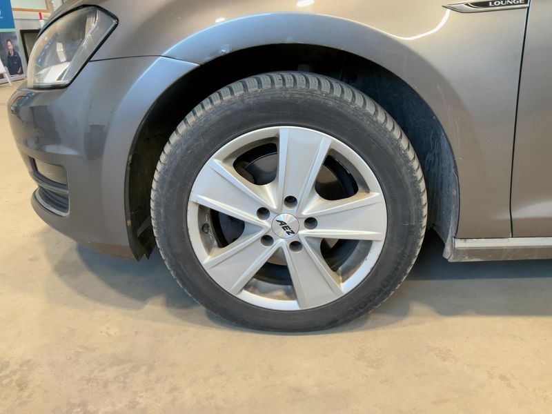 Volkswagen Golf VII 2.0 TDI Lounge 4Motion BlueMotion Tech 2015 – снимка 3
