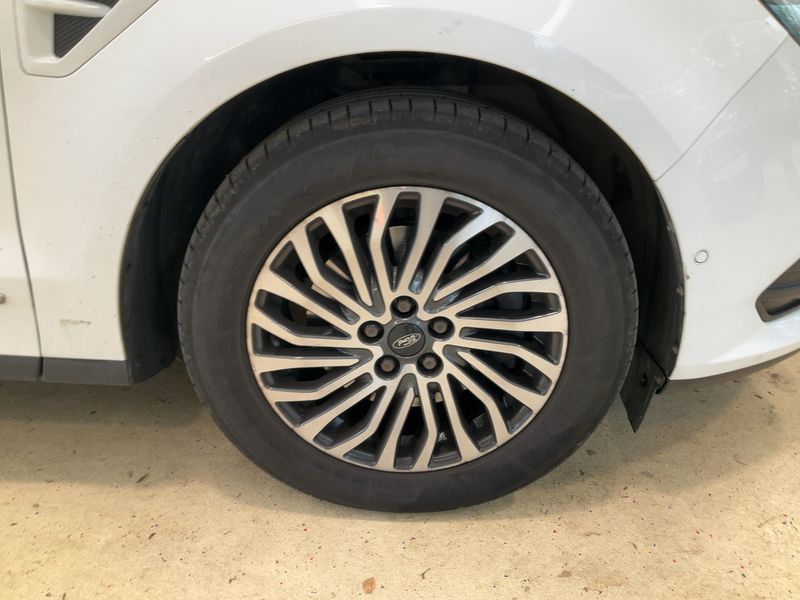 Ford S-Max 2.0 TDCi EcoBlue Titanium AWD 2019 – снимка 11
