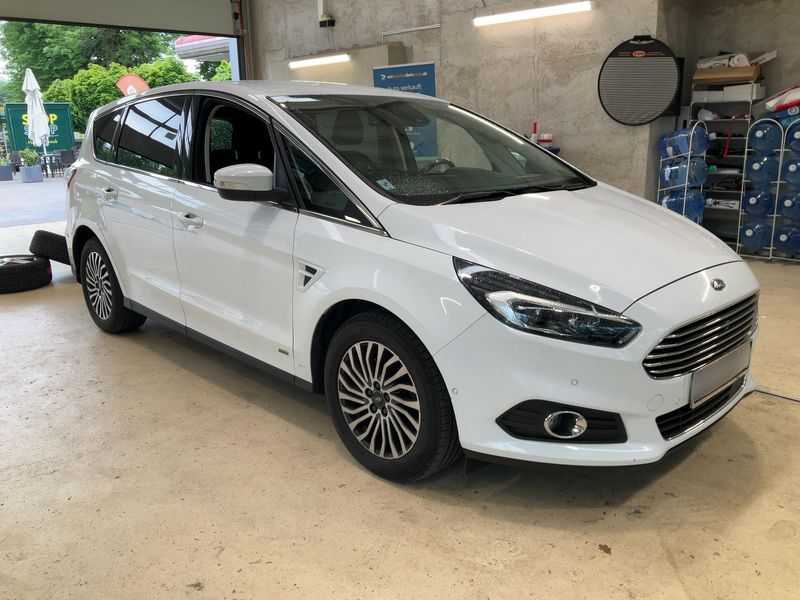 Ford S-Max 2.0 TDCi EcoBlue Titanium AWD 2019 – снимка 12