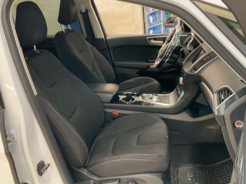 Ford S-Max 2.0 TDCi EcoBlue Titanium AWD 2019 – снимка 17