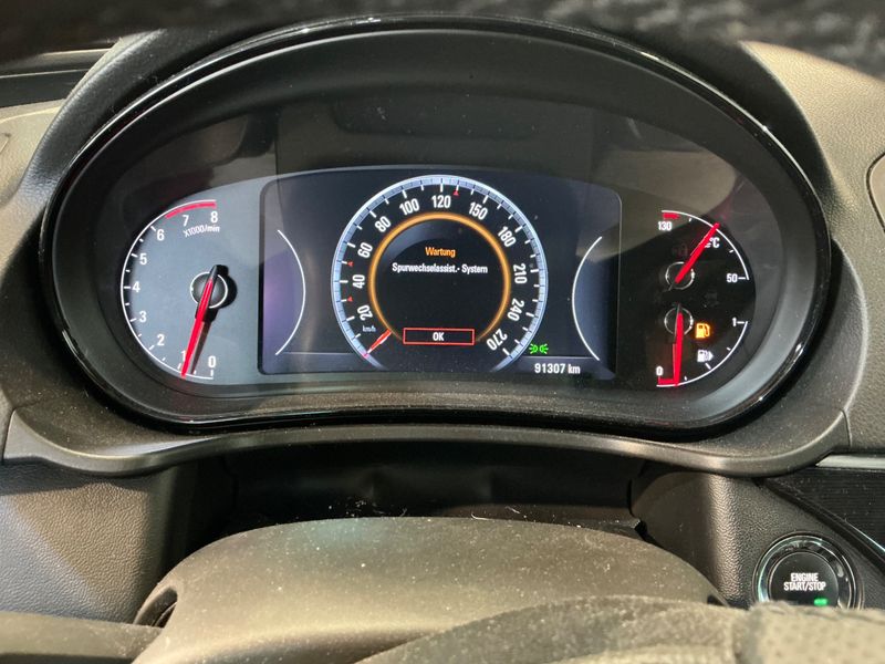 Opel Insignia Sports Tourer 1.6 SIDI Turbo Innovation 2015 – снимка 22