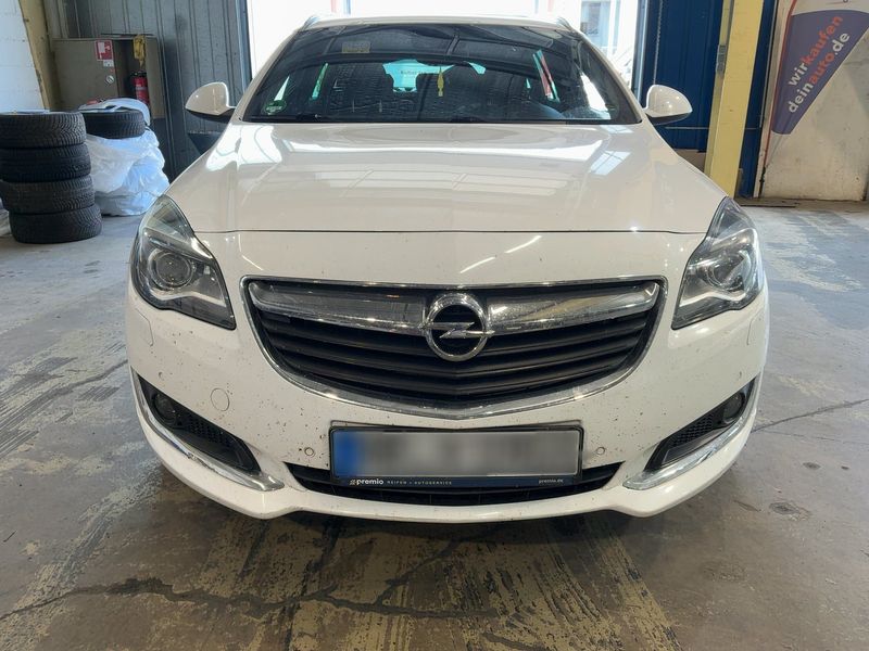 Opel Insignia Sports Tourer 1.6 SIDI Turbo Innovation 2015 – снимка 14