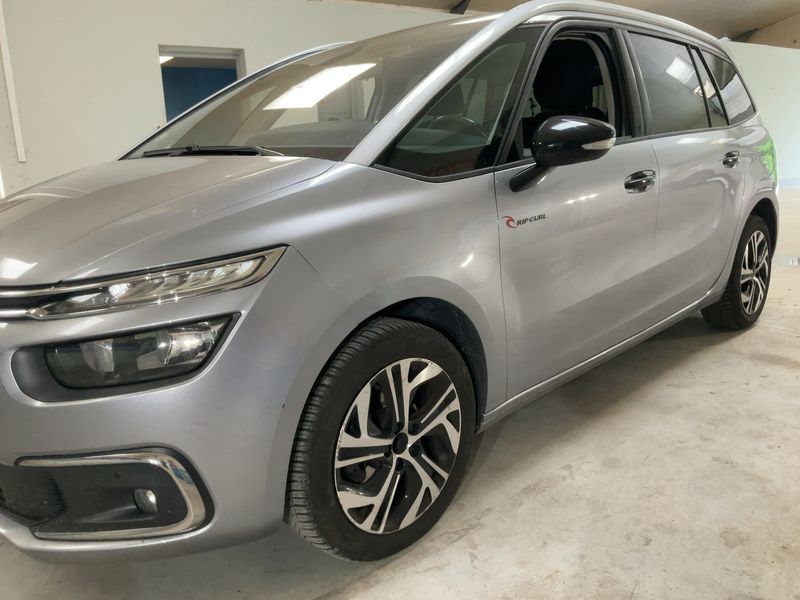 Citroen C4 Grand Spacetourer 1.5 Blue-HDi Rip Curl 2019 – снимка 2