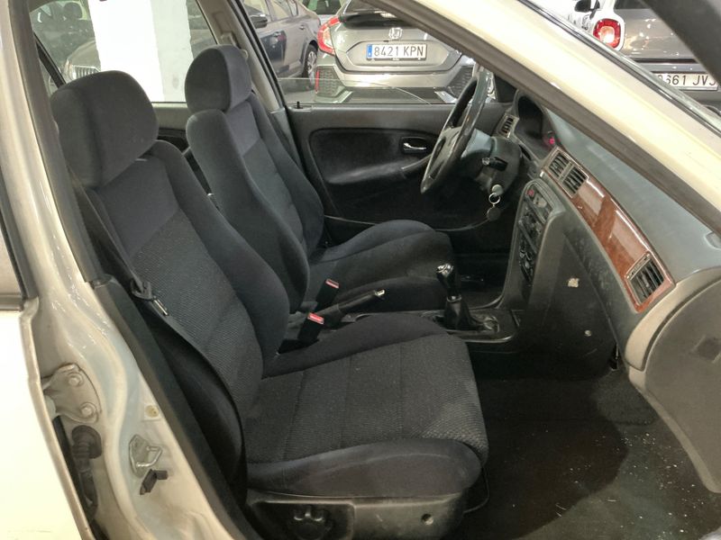 Honda Civic 1.5 VTEC-E 1996 – снимка 3