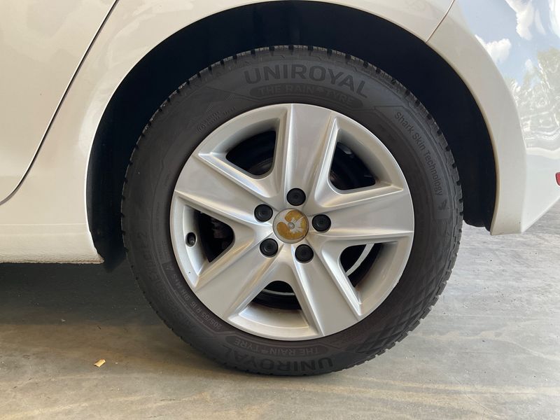 Volkswagen Golf VI 1.4 TSI Comfortline 2009 – снимка на щета