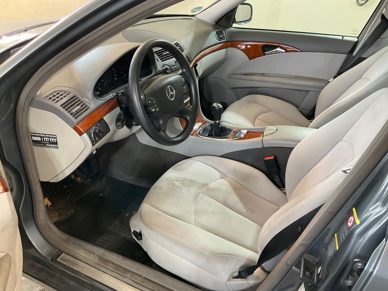 Mercedes-Benz E-Klasse E 220 CDI T Classic 2008 – снимка 3