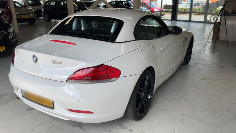 BMW Z4 sDrive 30i 2009 – снимка 8