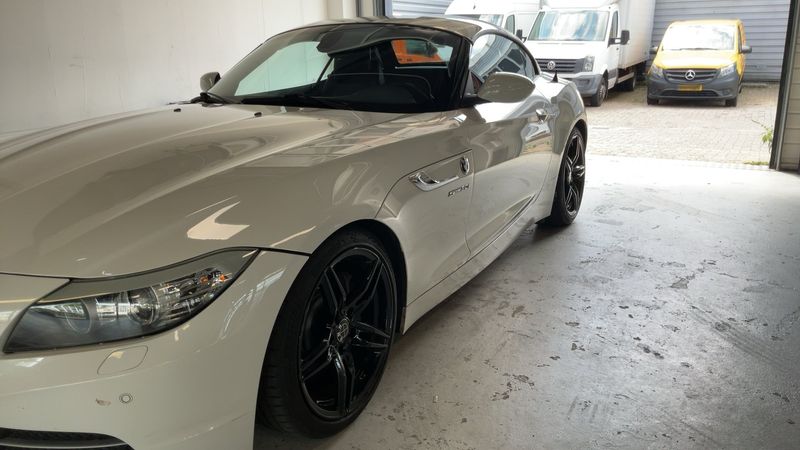 BMW Z4 sDrive 30i 2009 – снимка 2