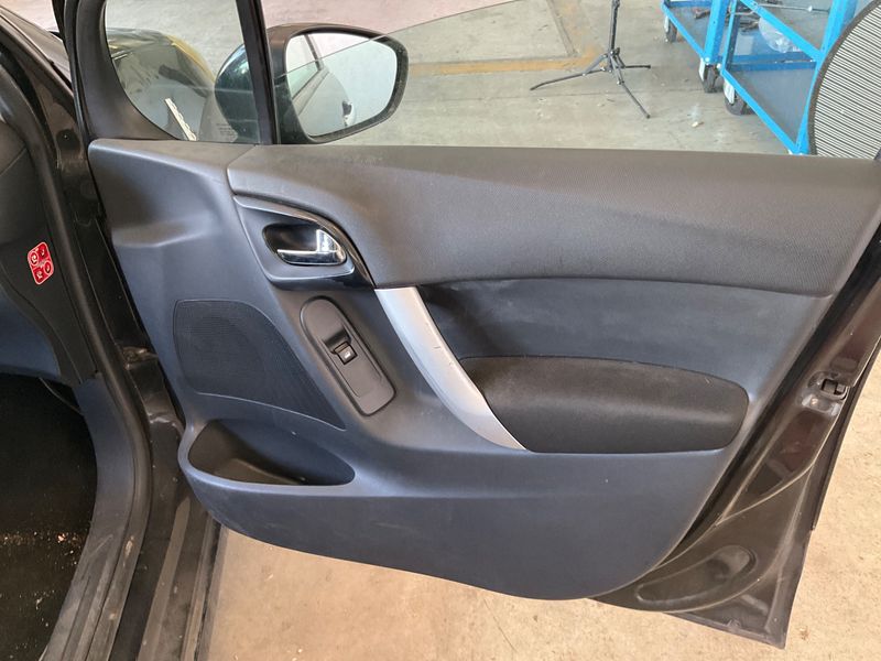 Citroen C3 1.4 Perfect 2011 – снимка 34