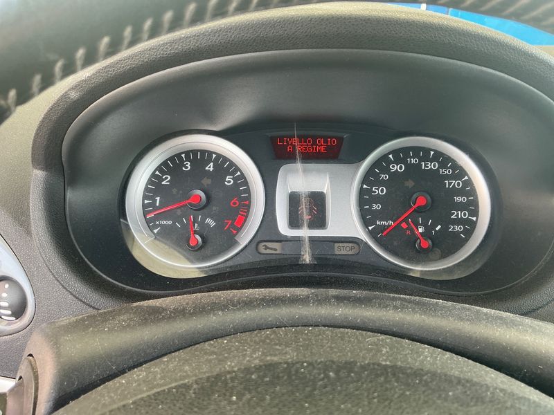Renault Clio 1.2 20 Ans 2011 – снимка 4