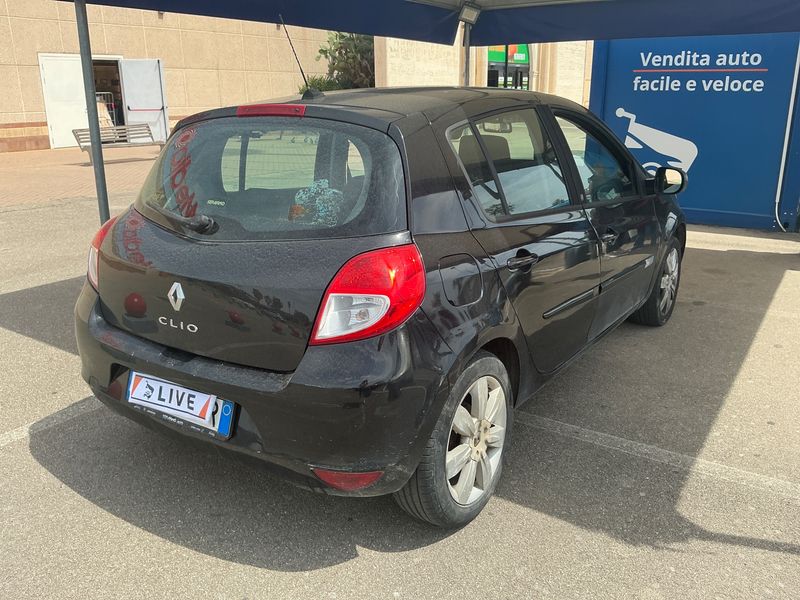 Renault Clio 1.2 20 Ans 2011 – снимка 2