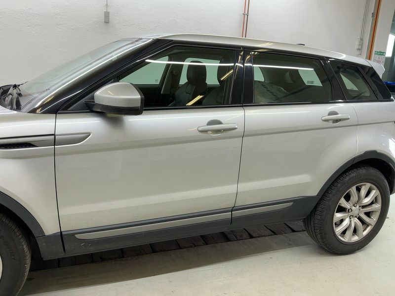Land Rover Evoque 2.0 Turbo SE 2019 – снимка 4