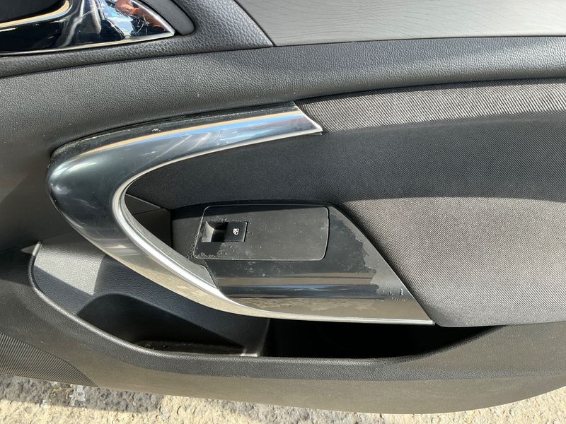 Opel Insignia 2.0 CDTI Selective 2013 – снимка 25