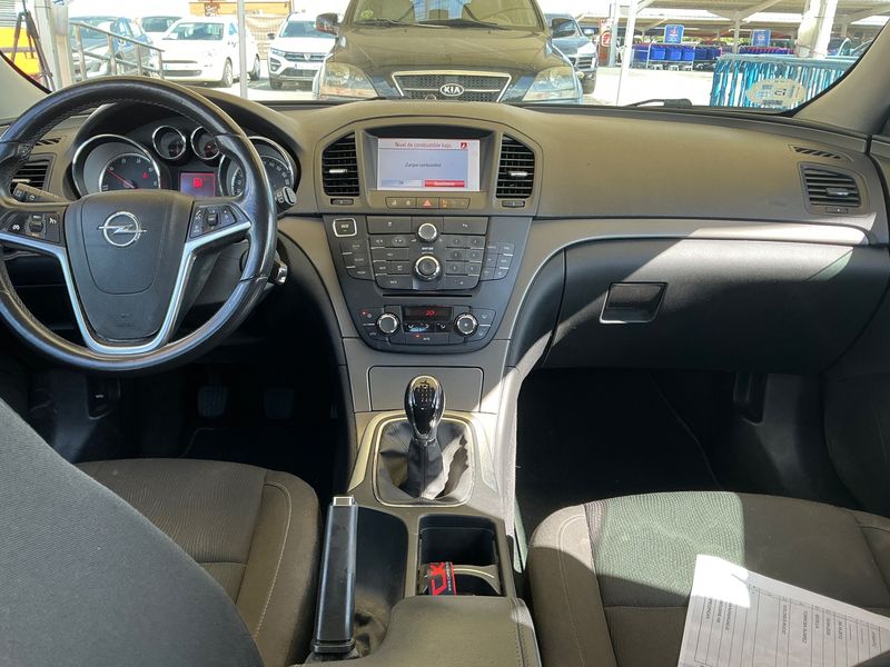 Opel Insignia 2.0 CDTI Selective 2013 – снимка 17