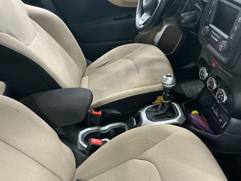 Jeep Renegade 1.6 M-Jet Longitude FWD 2015 – снимка 31