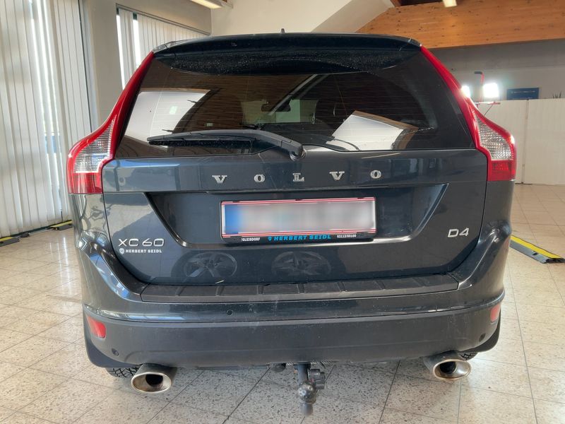 Volvo XC60 2.4 D4 Edition PRO AWD 2013 – снимка 7