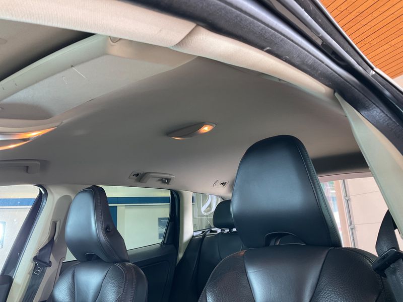 Volvo XC60 2.4 D4 Edition PRO AWD 2013 – снимка 40