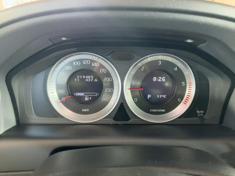 Volvo XC60 2.4 D4 Edition PRO AWD 2013 – снимка 19