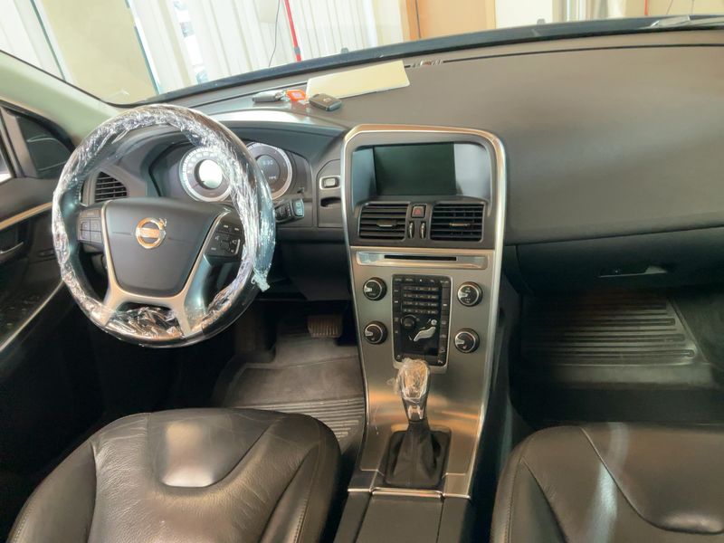 Volvo XC60 2.4 D4 Edition PRO AWD 2013 – снимка 18