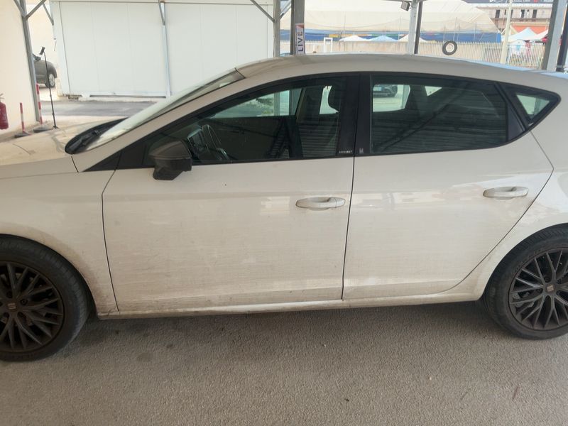 Seat Leon 1.6 TDI Connect 2016 – снимка 4