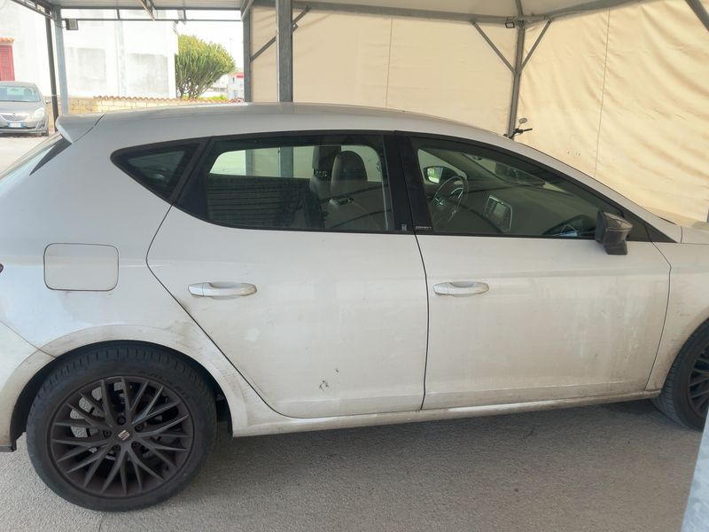 Seat Leon 1.6 TDI Connect 2016 – снимка 10