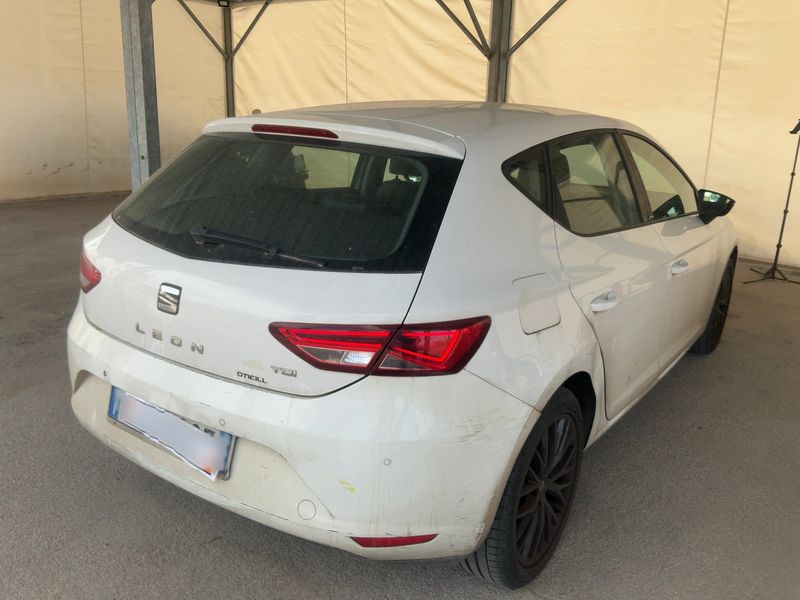 Seat Leon 1.6 TDI Connect 2016 – снимка 8