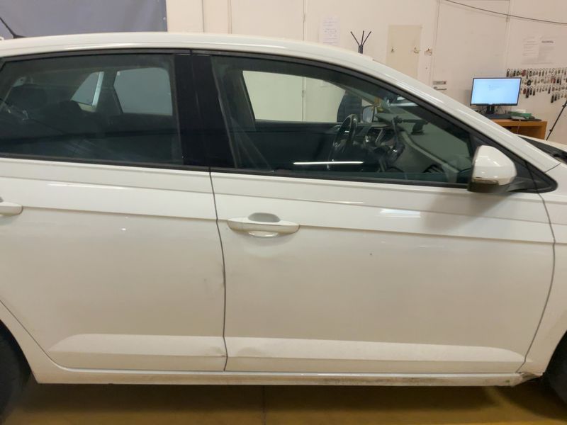 Volkswagen Polo 1.6 TDI Confortline Business 2018 – снимка 10