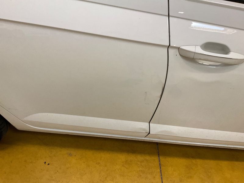 Volkswagen Polo 1.6 TDI Confortline Business 2018 – снимка 23