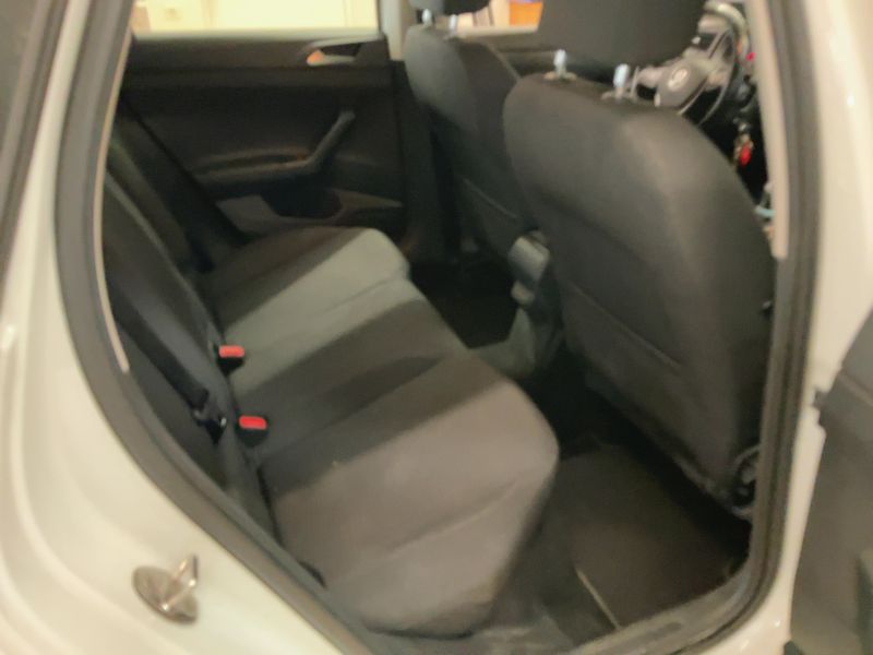 Volkswagen Polo 1.6 TDI Confortline Business 2018 – снимка 19