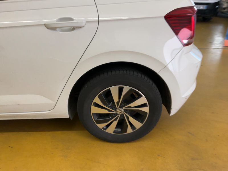 Volkswagen Polo 1.6 TDI Confortline Business 2018 – снимка 5