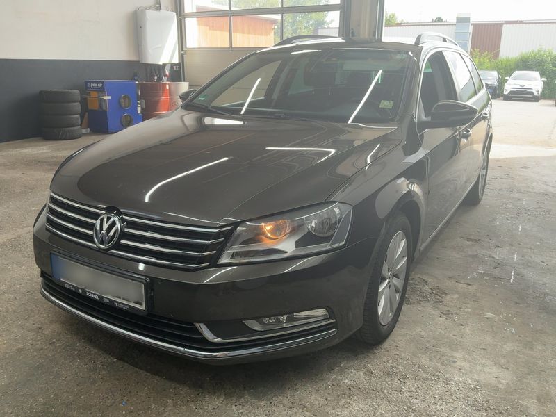 Volkswagen Passat 2.0 TDI Comfortline BlueMotion Tech 2013 – снимка 1