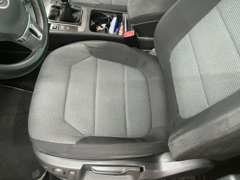 Volkswagen Passat 2.0 TDI Comfortline BlueMotion Tech 2013 – снимка 32