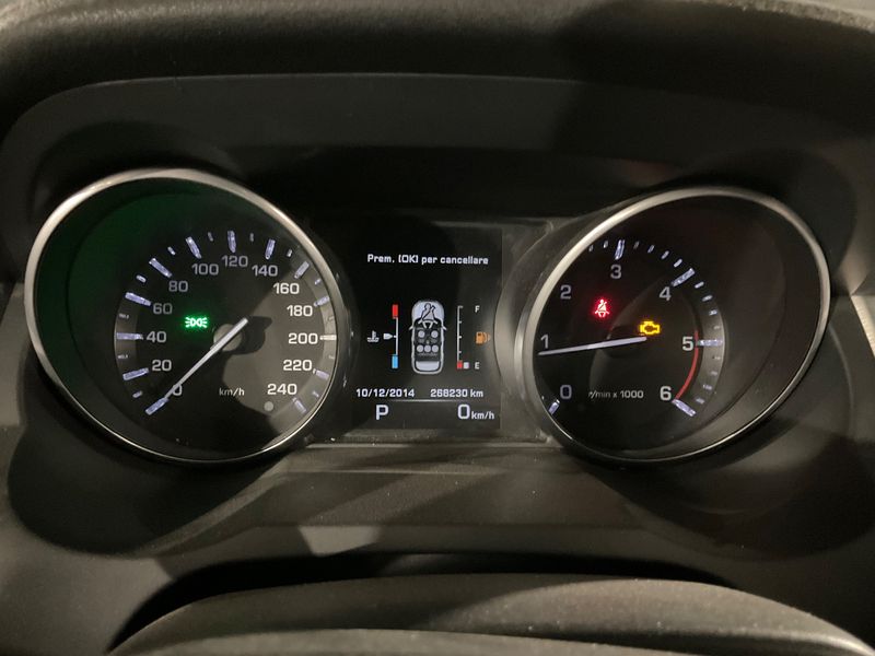 Land Rover Evoque 2.2 Td4 Pure Tech 2014 – снимка 18